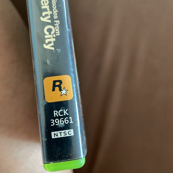 GRAND THEFT AUTO: EPISODES FROM LIBERTY CITY - XBOX 360 - Picture 7 of 12